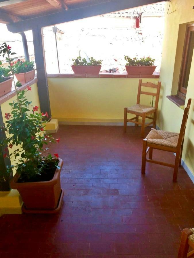 Il Terrazzino Iglesias Panzió Kültér fotó