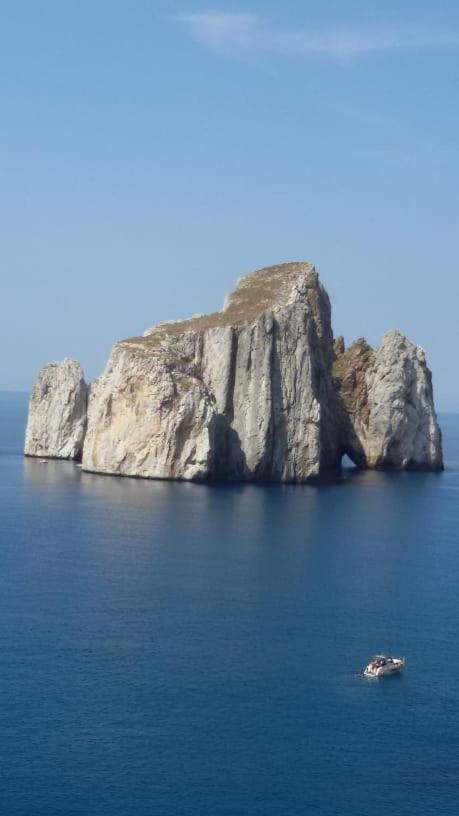 Il Terrazzino Iglesias Panzió Kültér fotó